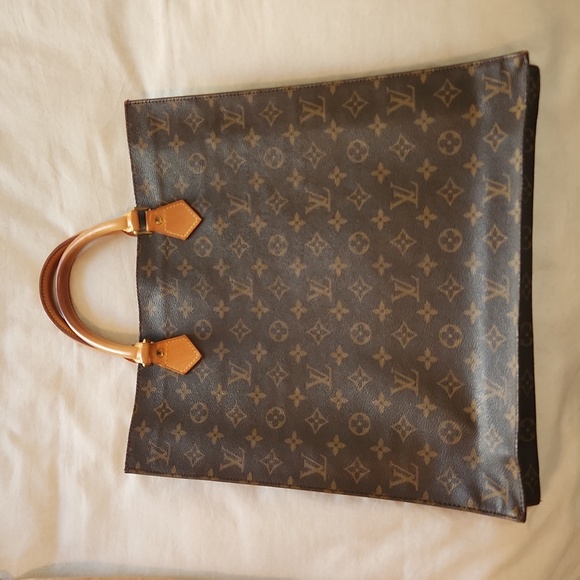 Vintage 90s Louis Vuitton Magazine Bag - Picture 8 of 17